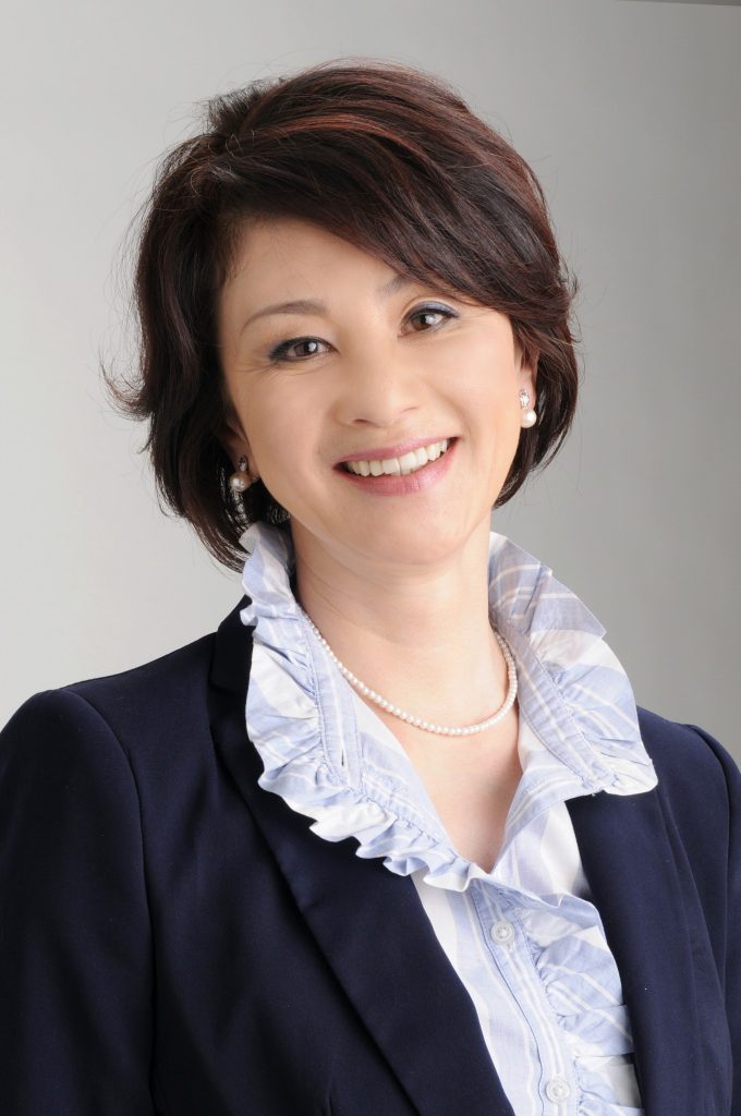 五十玫瑰在酒店谈事视频